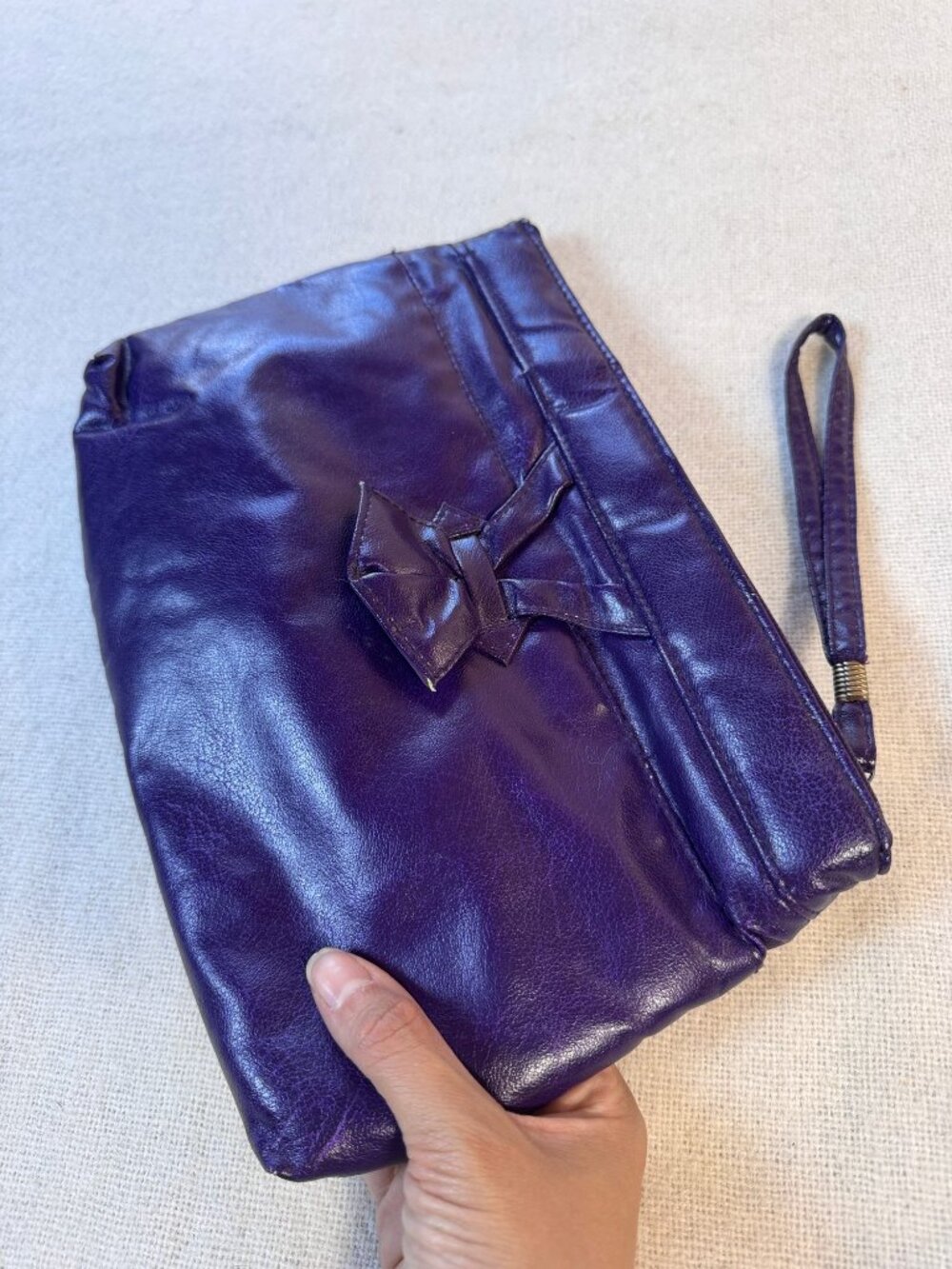 Vintage 1980s Purple Faux Leather Bow Clutch Wristlet - Picture 2 of 6